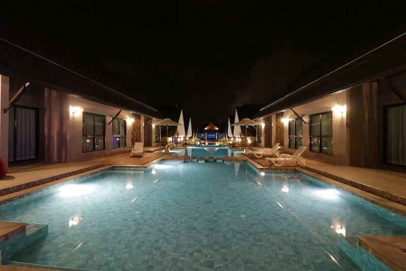 The Scene Cliff View Villas By Swiss-Belhotel Krabi town Extérieur photo