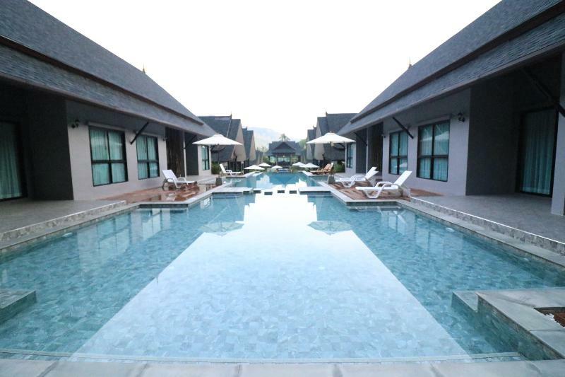The Scene Cliff View Villas By Swiss-Belhotel Krabi town Extérieur photo