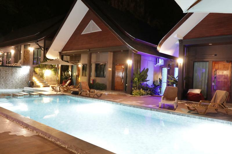 The Scene Cliff View Villas By Swiss-Belhotel Krabi town Extérieur photo